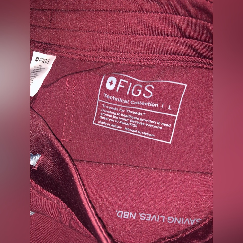 Figs Women's Maroon/Burgundy Scrub Set Sz L - Picture 3 of 7